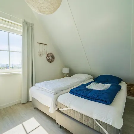Europarcs Poort Van Amsterdam-2 * Uitdam